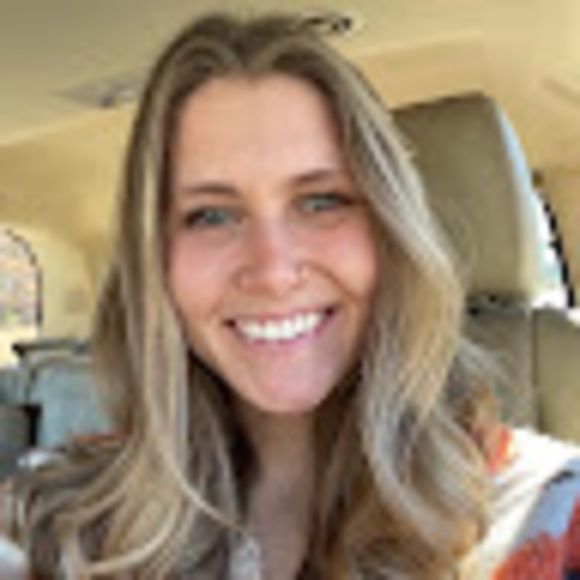 Meet your Posher, Carly - Picture 1 of 1